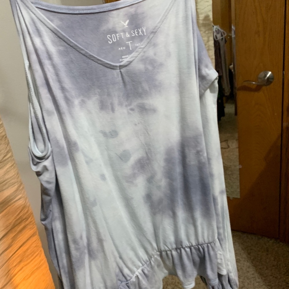 American Eagle shirt!